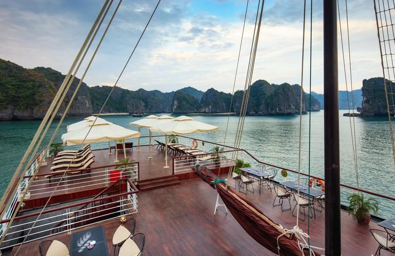 Sundeck, Orchid Cruise