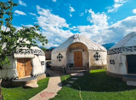 Guesthouse Emily, Yurts