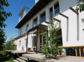 Matsunoki Hotel, Karakol