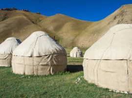 Yurt Camp Tash Rabat