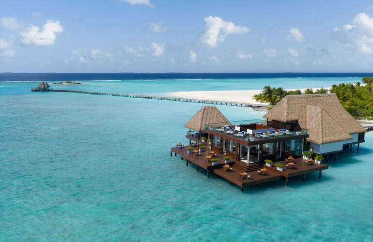 Ambula Overwater Restaurant, Heritance Aarah