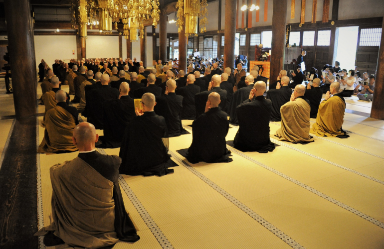 Morning service at Eiheiji Temple